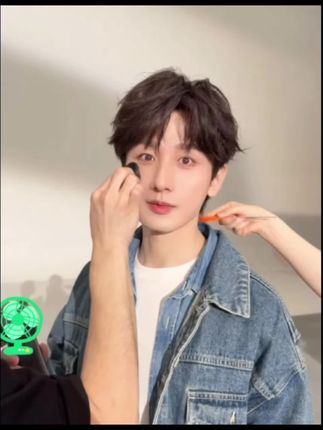 #成毅 承蒙你出现,够我欢喜一辈子,哥哥的大王扇还有#奇毅果 想要的吗?#热门