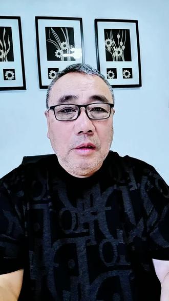 “堂姐”去哪里了?#女护士 #董文卉