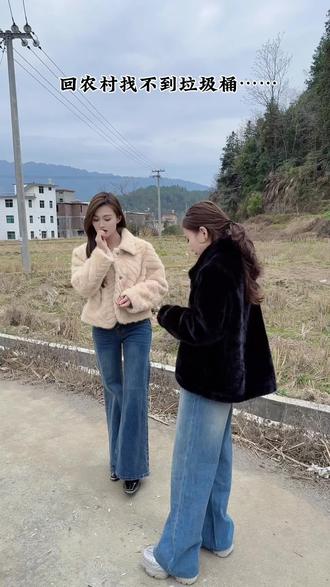 去了几天城里回来还给我装上了😂#农村生活#憋住不准笑#搞笑 #回村了就要有回村的样