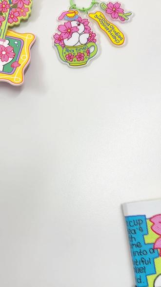 春日樱花立体手帐教程🌸 3月樱花季,做超可爱的樱花立体手账送朋友吧🌸
这次益禾堂携手FaFaDog的樱花系列回归啦!
樱花耳朵的小狗笑起来超治愈~
粉粉的小狗配上粉粉的樱花
在手账本上栩栩如生
一整个春天都被藏进本子里~
遇到如此治愈系萌物千万不要错过呀!
一起和樱花小狗出门赏樱~
#益禾堂樱花小狗联名 #益禾堂樱花新品