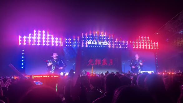视频有点长,慢慢来欣赏🤗 #现场演唱会 #群星版
李荣浩、吴克群、郁可唯、动力火车、叶世荣、梦然、陈泳希#黄冈体育中心