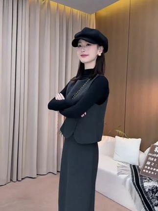 #时尚穿搭 #洋气减龄 #显瘦穿搭 #谁穿谁好看系列 #胖瘦都能穿