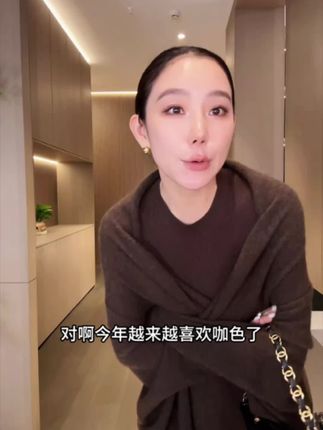 不再向外祈求幸福,要成为幸福本身#高定系列 #设计感 #轻奢风格 #女装 #明星穿搭