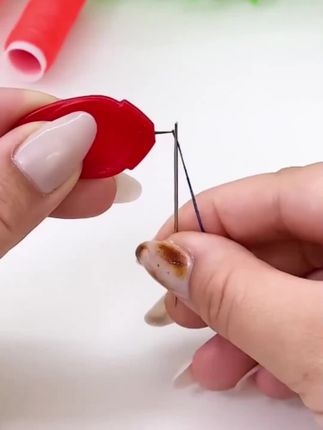 家用穿针器老人穿针引线神器手工缝纫机针快速自动穿孔认针器工具#穿针器#生活好帮手 #实用好物