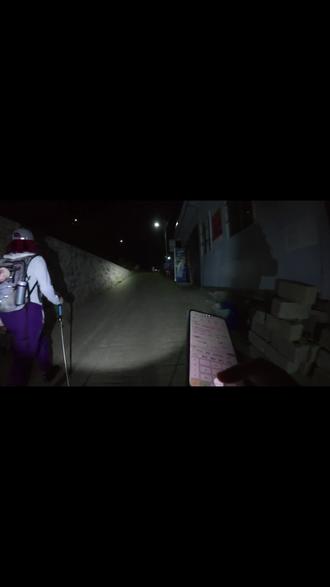 夜爬老王山,只为迎接清晨的第一缕曙光,无论好坏,一切都是最好的安排,坦然面对,欣然接受#老王山徒步