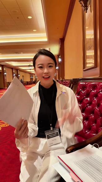 跨越山海,奔赴美国AME拍卖行 源头严格把控,精挑细选,才能成就高奢水貂,真正的奢华,始于对原料的极致偏执,才能不辜负每一位顾客的选择与认可#宝嘉美 #水貂 #高品质水貂 #源头工厂 #私人定制