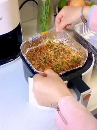 空气炸锅专用锡纸盘,加深设计免洗锅,受热均匀,耐高温,可重复使用#空气炸锅专用纸 #锡纸盘 #锡纸盒美食做法 #厨房好物 #实用好物