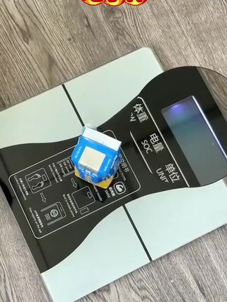 #电子秤 #秤体重 #秤子