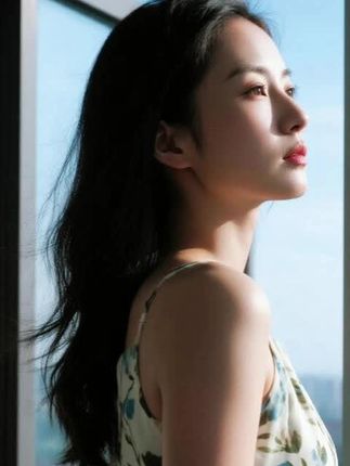 #张予曦毕雯珺真拍了红裙抱 #张予曦的定妆魔法 #深情眼 #毕雯珺 #张予曦毕雯珺