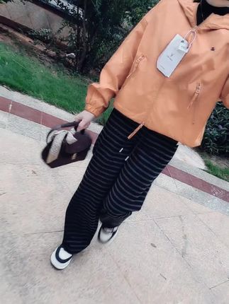 一个人最好的状态,就是不指望谁,不羡慕谁,不小看谁,不依赖谁,默默的努力,活出自己喜欢的样子