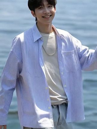 韩版廓形条纹设计感小众宽松长袖衬衫情侣春秋休闲百搭衬衣外套#秋季穿搭 #休闲百搭 #衬衫 #小众穿搭 #设计感衬衫