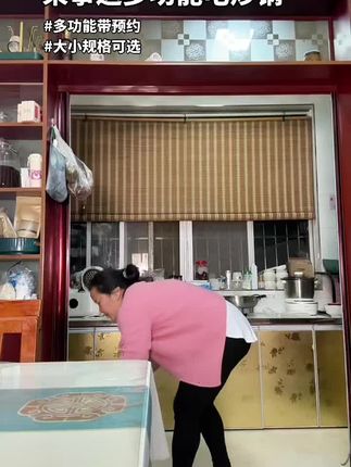 用了这么多的电炒锅,只有这个是我最满意的,它不仅不粘锅,而且还是荣事达的大品牌,火力特别猛,加热速度也很快,五升的大容量可以满足一家人的需求,不仅可以炒菜,还可以煮饭、煮粥、火锅、煎蛋、煎鱼都可以。这个价格能买到这么好的电炒锅,真的太划算了,你们还在犹豫什么?赶紧抢购吧!#好货推荐#不粘锅推荐