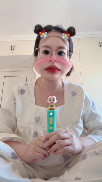 姐妹们,你们家里有JoJo点读笔吗宝贝喜欢吗??#种草好物 #种草好物推荐 #jojo点读笔宝宝启蒙认知大百科 #JoJo点读 @DOU+小助手 @我要上热门 @抖音创作灵感 @创作者扶持 @抖音推流官