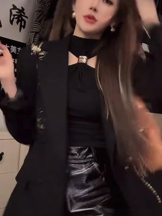 (黑金巴黎)年度定制新款刺绣西装女明星私服!#高级感穿搭 #时尚气质穿搭 #西装