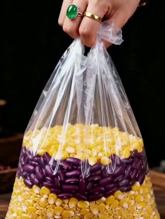 东北人从小吃到大的大碴子!熬得黏糊糊超香,好吃不贵还营养,全家都爱这口~#上热门 #东北大碴子粥 #好吃不贵经济实惠 #营养丰富 #大人孩子都爱吃