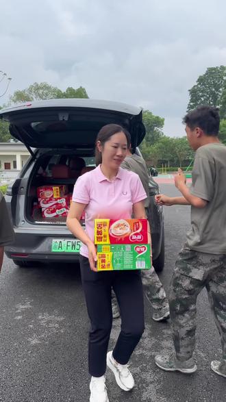 为家乡永川尽一点绵薄之力,希望救援的工作人员都能平平安安,摧毁的家园能早日重建,也希望他们能从悲伤中走出来,永川加油!#永川抗洪救灾#爱心物资#永川加油