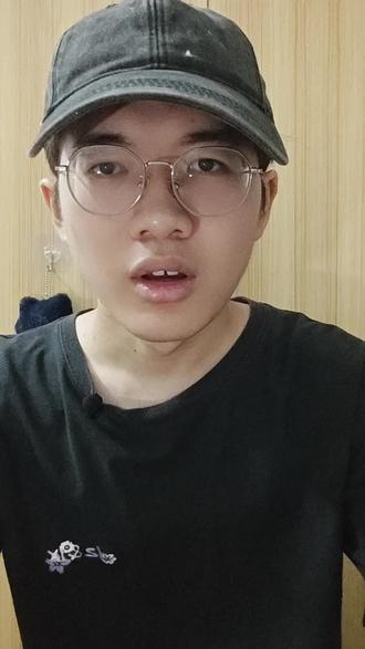 6月14号晚上8点,所有高考生开始买笔记本电脑,618大额消费券叠加学生认证最新教程来了。准大一新生笔记本电脑购机攻略奉上#高考准考证福利 #笔记本电脑 #618 #京东618大额优惠券 #准大学生