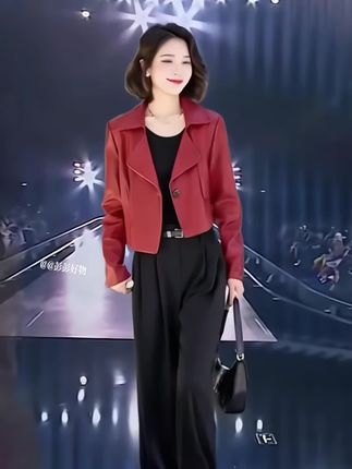 #皮衣外套 #夹克上衣 #早秋穿搭 #休闲百搭 #洋气减龄
