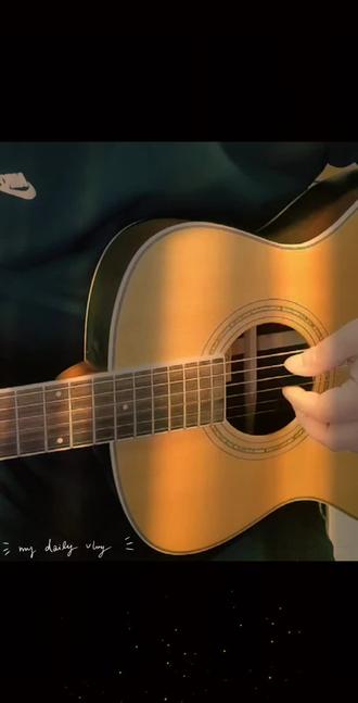 红绿灯在长,也留不住一个想走的人。#热门 #吉他 #我想大声告诉你