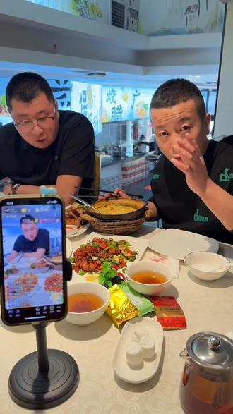 嘎嘎实惠,还需要在家做饭么!嘎嘎便宜,你还在等啥🤝✊✊#美食 #上热门 #聚会 #上热门上热门 #同城好店推荐