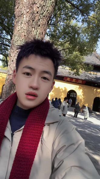 佛本无相。相由心生#人生 #随走随拍 #西园寺 #苏州 #情感