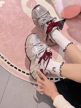Daphne/达芙妮夏季网面老爹鞋女款2025爆款透气网鞋百搭女鞋#达芙妮 #透气网鞋 #老爹鞋#女鞋#好穿不累脚