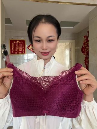 这个文胸质量很好胸型美观回购率很高,一个69两个128喜欢的姐妹放心拍!