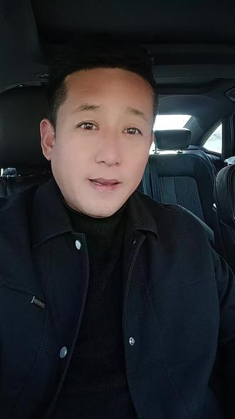 来到山东,你尽管吃尽管喝,一切有我安排。看懂这个图,来到山东你就不再纠结……#山东礼仪之邦 #酒桌文化 #再来山东就敢大胆入座了