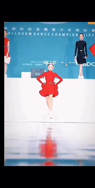 每个代言人都太美了#W #悠悠拉丁舞