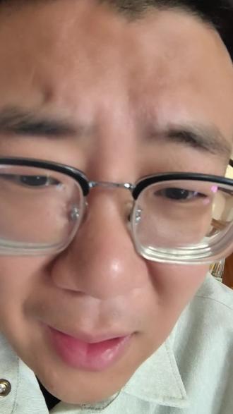 #孩子打架 亲身经历孩子幼儿园打闹冲突,一味指责解决不了问题,教会孩子守住底线、懂得分寸,才是家长该做的事。但是把握这个度真的太难了#爸爸带娃 #幼儿园日常 #育儿经验分享 #亲子沟通