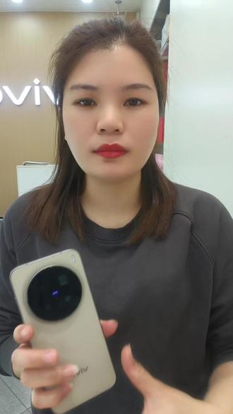 如何延长vivo手机电池寿命?一招教你轻松解决!
#vivo广西
#vivo年货节
#vivo用机技巧