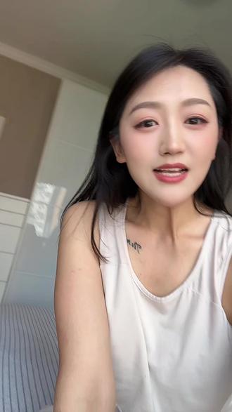 中老年背心才叫舒服,没有任何的束缚感。其实舒服的话是不分年龄的。#舒适#背心#中老年背心