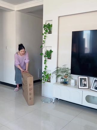 娃没生觉得尿布台没必要,直到每天换十几个尿不湿的时候,才发现这老腰根本受不了,果然谁也逃不了真香定律 #尿布台