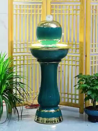 内置循环流水系统,水流潺潺声舒缓减压,搭配灯光更添灵动意境,既是办公室舒缓心绪、提升气场的雅致装饰,也是玄关、客厅彰显品味的点睛之笔,作为开业礼品赠送,更承载着美好祝愿,兼具观赏、实用与吉祥寓意。#室内陶瓷中式轻奢循环流水摆件#工艺品摆件#办公室玄关客厅流水摆件#开业礼品