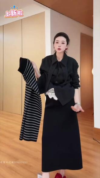 #分享我的年度穿搭 #高级感穿搭 #我决定今年开春这么穿 #微胖女孩的力量感穿搭 #摇出我的新年本命穿搭 @抖加🔥上热门🔥dou+🔥热点宝