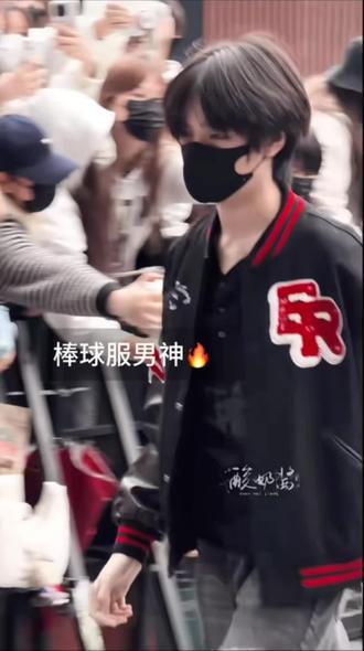 四代来了个棒球服男神#王橹杰#男神#穿搭#棒球服#穿搭推荐