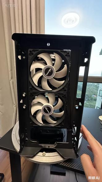 7k预算别再死磕DDR4了 配件类型具体型号
CPUAMD 锐龙R5 7500F
主板微星PRO B650M-P MATX
内存阿斯加特16GB(8GBx2) DDR5 6000 海拉 马甲条 海力士A-die CL28 极夜黑
固态宏碁掠夺者GM7 1TB
显卡RTX5060 8G 风魔MAX
散热器利民120SE 逆重力6热管
电源利民TG650-S
机箱长城商逸R68 黑色 MATX
机箱风扇2反3正 共5把
#瞎捣鼓的廖工 #邵阳上门装机 #diy电脑 #电脑主机配置推荐 #海景房主机