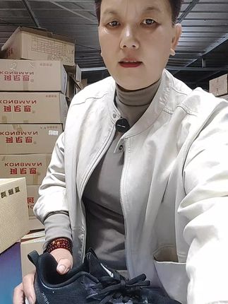 厂家直销男鞋女鞋尺码3644。