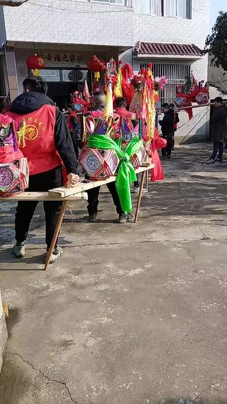 接龙灯龙灯来家里好运连连