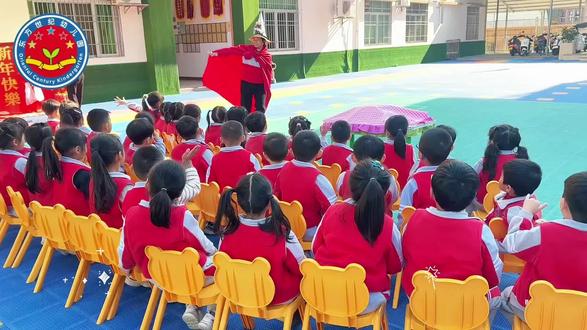 🧚♀️魔法变变变,奇妙课堂天天见!✨
宝贝们化身小小魔法师,在欢笑中探索,在游戏中成长。每一个动手的瞬间,都是智慧在闪光~🎩🐇❤️ 快来看看我们的快乐日常吧!😄
#幼儿园魔术#色彩变变变#幼儿园里欢乐多