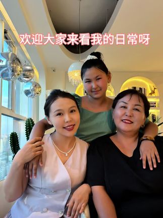 #一起美到发光 #上热搜 #助手抖音 #陪你精致生活