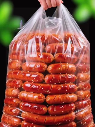 孩子不爱吃饭的时候,我就给它做这个火山石肉肠,每次都能吃上好几根。它是用精选的猪肉制作而成,吃起来满嘴留香,肉质细腻饱满,一口咬下去就能吃到肉汁爆出来的味道。有原味和黑椒两种口味可以选择,大人小孩都爱吃,喜欢的朋友赶紧点击链接购买吧!#火山石烤肠#肉肠 #舌尖上的味道 #好吃到停不下来 #价格很划算