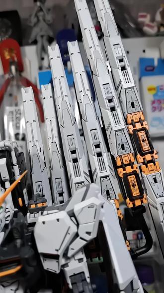 200元价位高达别盲目入手!农场主造物财喵喵牛高达1/100国创GK样式,素组质感出众拼装顺滑,新手也能轻松驾驭!#高达模型 #拼装模型 #模型 #男人的玩具 #有男生会拒绝这个玩具吗