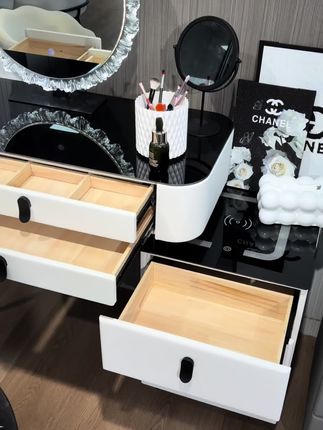 #家居好物 #梳妆台 #展厅实拍 #化妆镜 #智能梳妆台