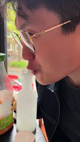记录篇 最近喜欢把手机里的记忆碎片整合在一起,合起来看不错#青春男大女大 哈哈哈哈哈哈青春男大女大这个话题很适合我们二人!#vlog日常 #情侣日常 @郭羊习习 @Nico敲敲话