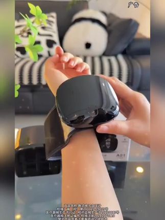 一扣一绑一按轻松了解血压送给爸妈爷爷奶奶的充电一次可以使用大概200次 #好物推荐🔥 #强烈推荐 #血压计 #家长必读 #育儿经验分享