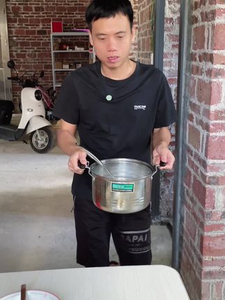 我们廉江中午一搬都是吃白粥,你们的城市中午是吃什么呢???#夫妻日常 #我的乡村生活 #一定要看到结尾