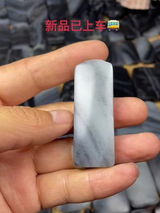 #原创视频 #手艺人在抖音 #玉雕手艺人 和田玉籽料青花