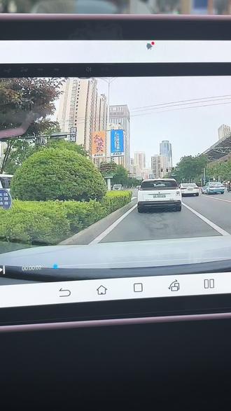 司机肯定很崩溃#行车安全