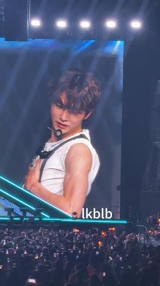 申请成为法友!
#郑成灿 #sungchan